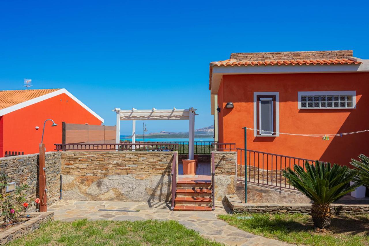 Roccabianca Rooms & Studios Стинтино Екстериор снимка